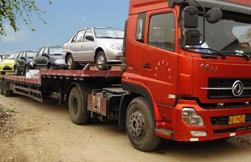 發(fā)往山東濰坊電動(dòng)轎車(chē)/電動(dòng)汽車(chē)