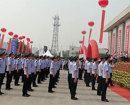 2012年山西安防科技產業(yè)博覽會現(xiàn)場警務人員