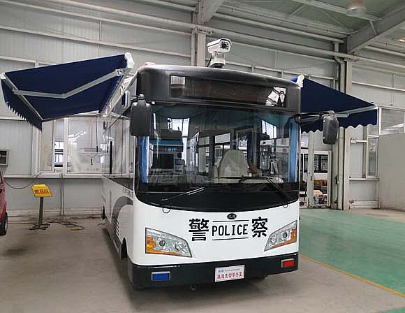 躍迪移動警務室伸展的遮陽棚