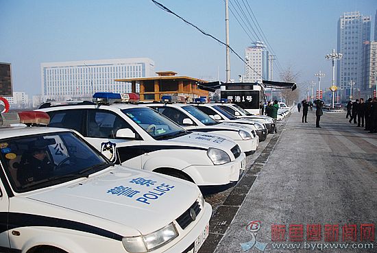 營口區(qū)公安局舉辦“平安航母”啟動儀式