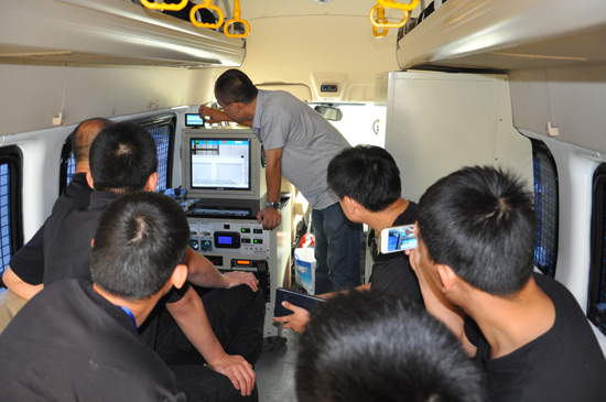 河北秦皇島反恐處突運兵車接車，全力打造平安城區(qū)