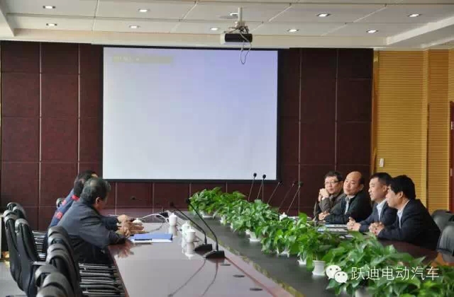 你購躍迪電動(dòng)汽車，我送中華聯(lián)合保險(xiǎn)，躍迪集團(tuán)與中華聯(lián)合財(cái)產(chǎn)保險(xiǎn)公司實(shí)現(xiàn)強(qiáng)強(qiáng)聯(lián)手