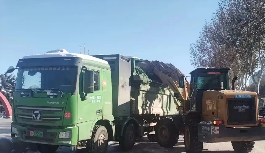 性能無敵，綠色出擊-躍迪新能源渣土自卸車